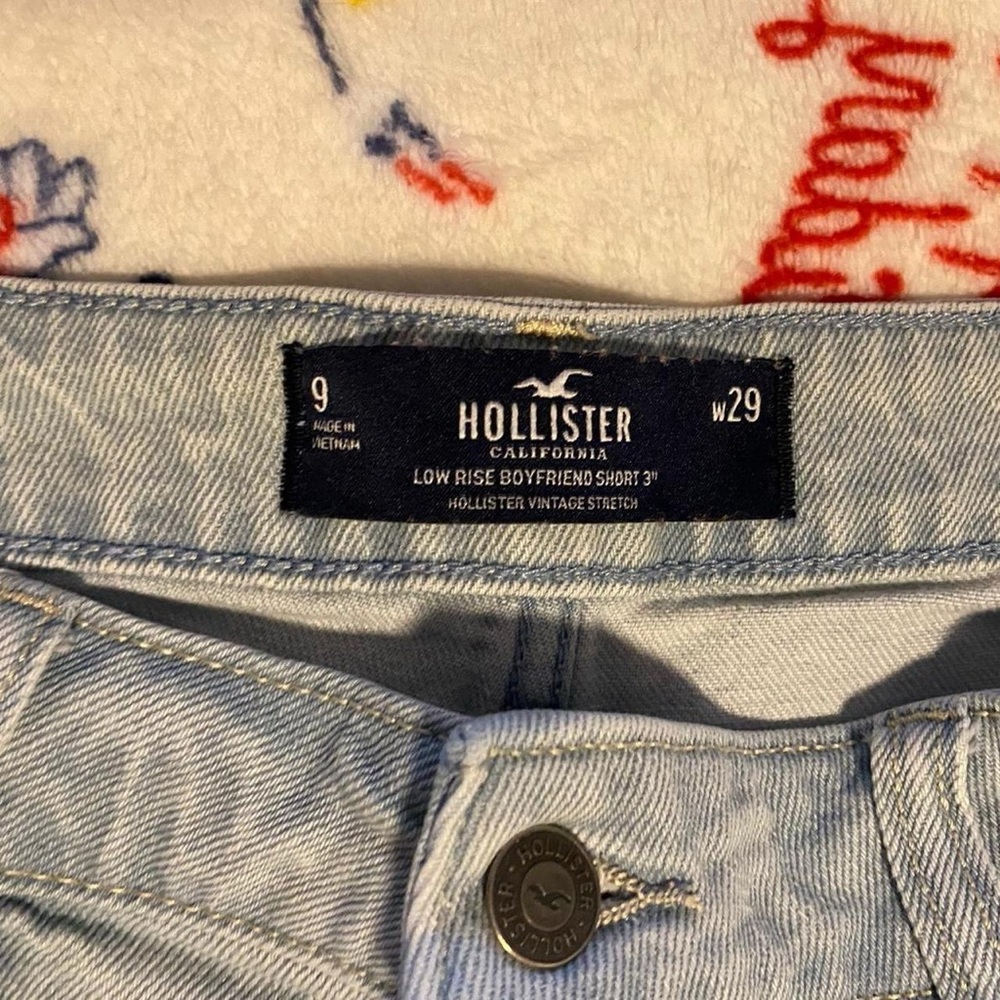 Hollister Light Wash Distressed Rolled-Hem Denim Shorts - Picture 3 of 3